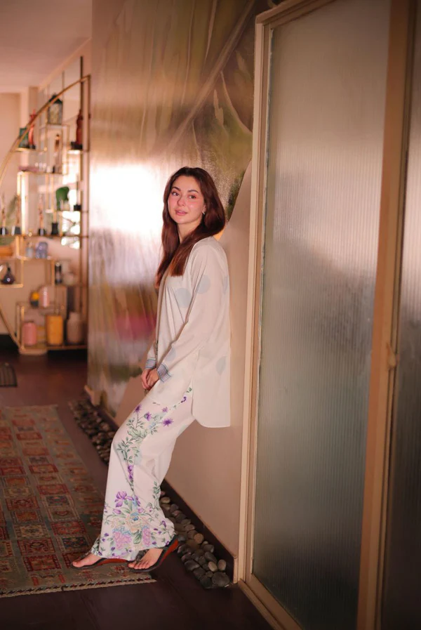 hania aamir dreamy bloom ivory co-ord set